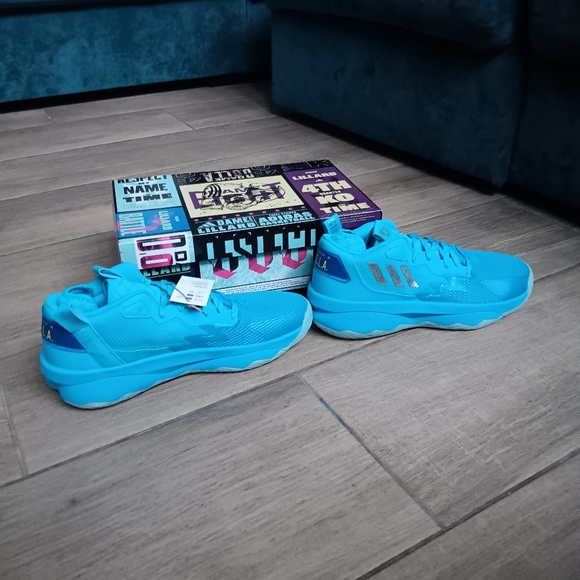 DAME 8 - Picture 9 of 9